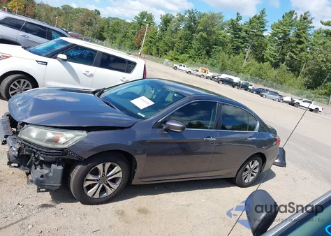 2015 Honda Accord Lx z USA, uszkodzony, nr VIN 1HGCR2F35FA031118